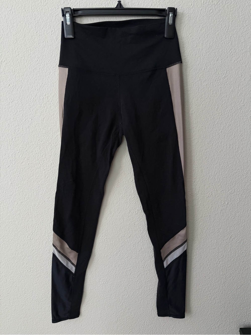 ALO Yoga Black Leggings with Taupe Panels and Reflective Stripes
